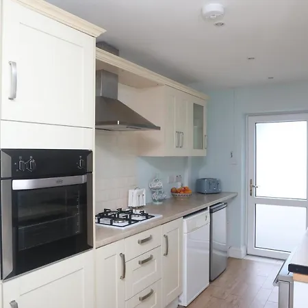 3 Bed House