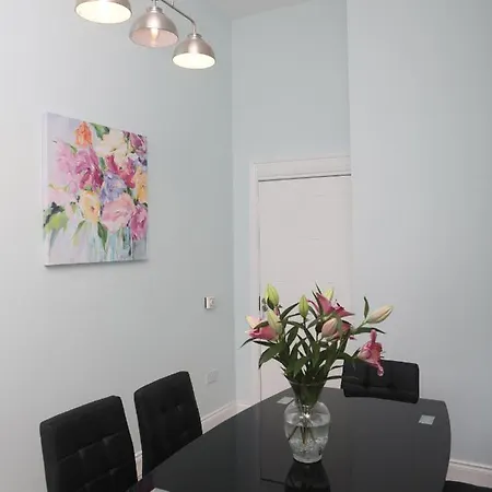 3 Bed House בית נופש *