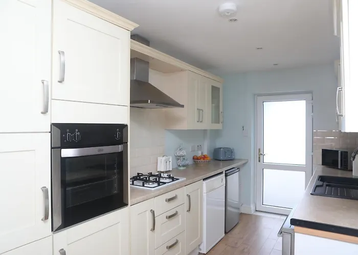 3 Bed House