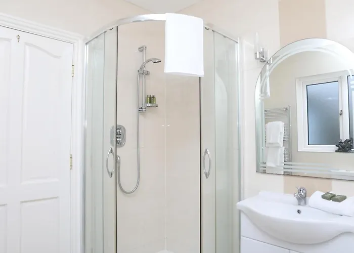 Дом отдыха 3 Bed House