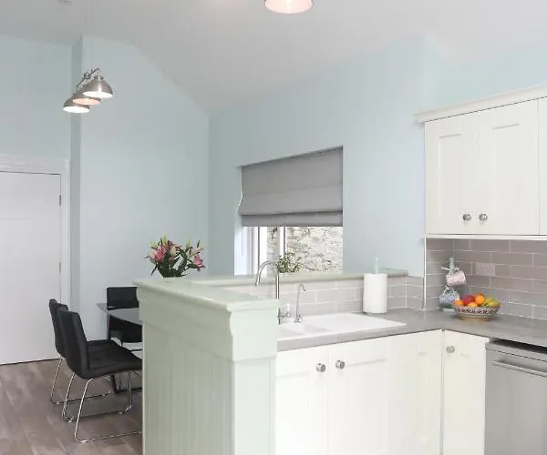 Дом отдыха 3 Bed House Killala