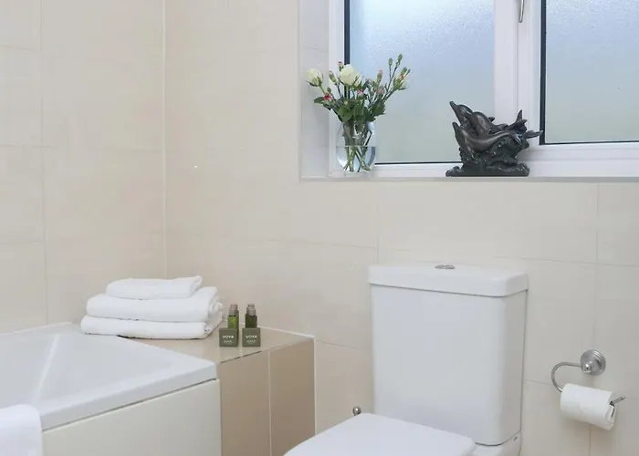 Дом отдыха 3 Bed House *