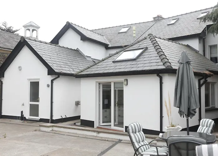 Дом отдыха 3 Bed House Killala